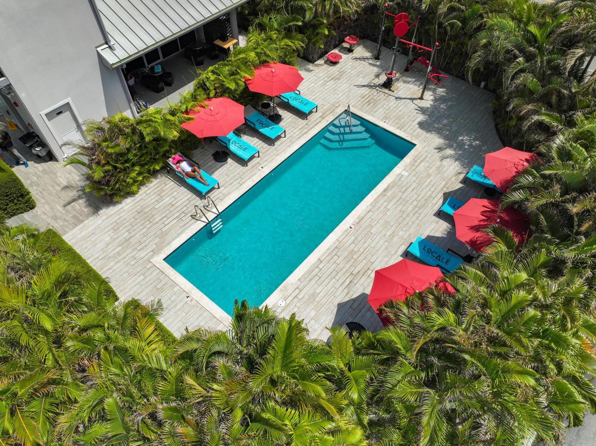 The Locale Hotel Grand Cayman ジョージ・タウン エクステリア 写真