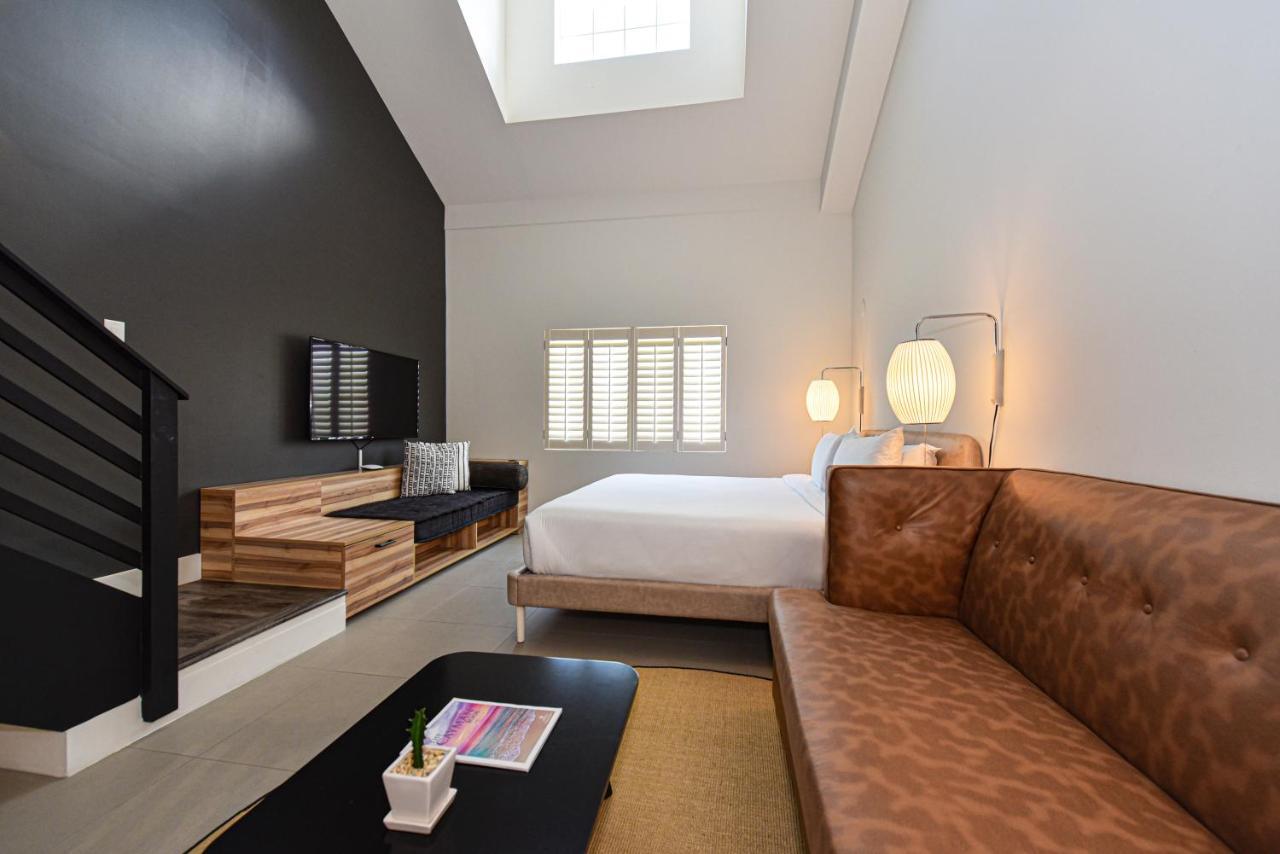 The Locale Hotel Grand Cayman ジョージ・タウン エクステリア 写真
