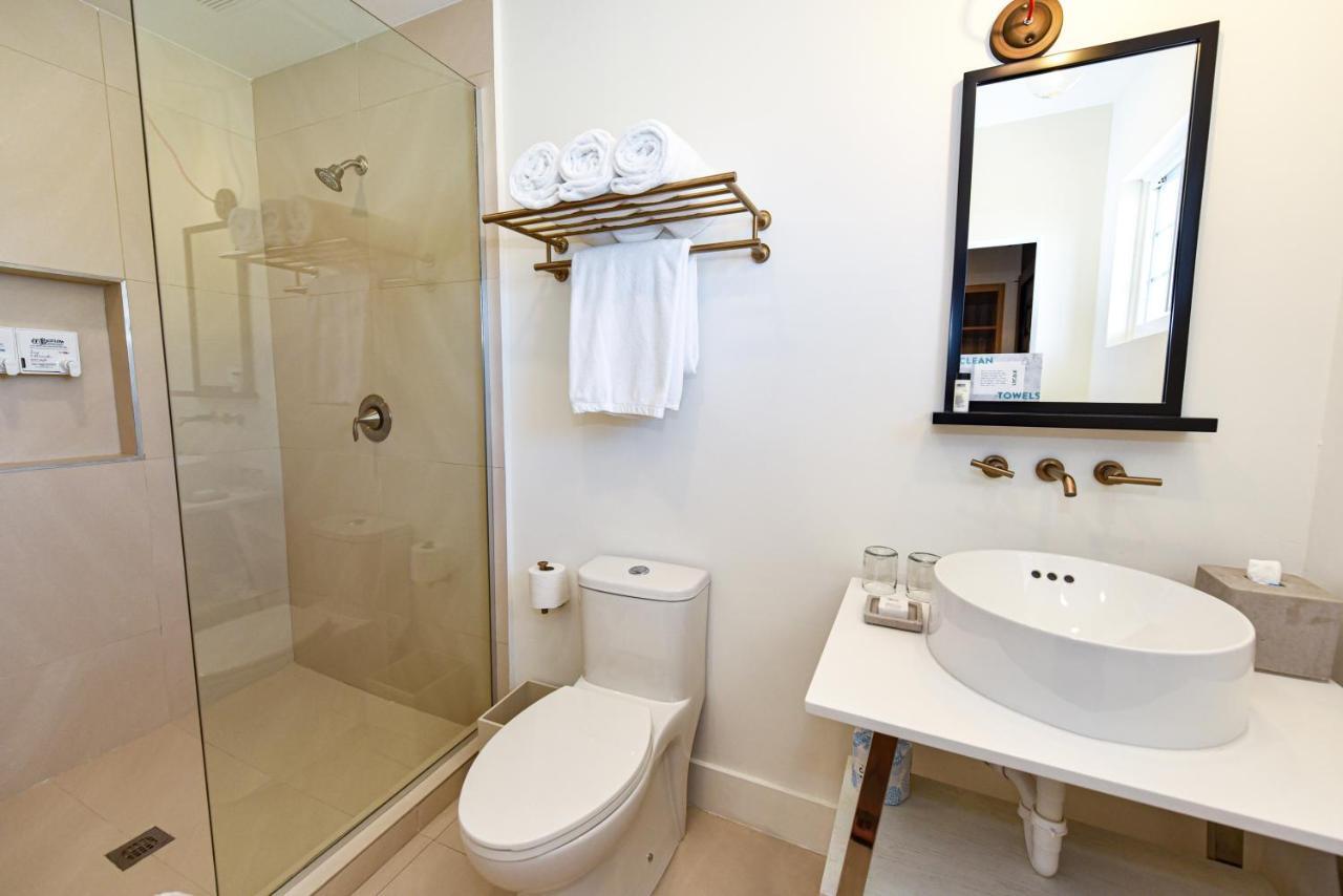 The Locale Hotel Grand Cayman ジョージ・タウン エクステリア 写真